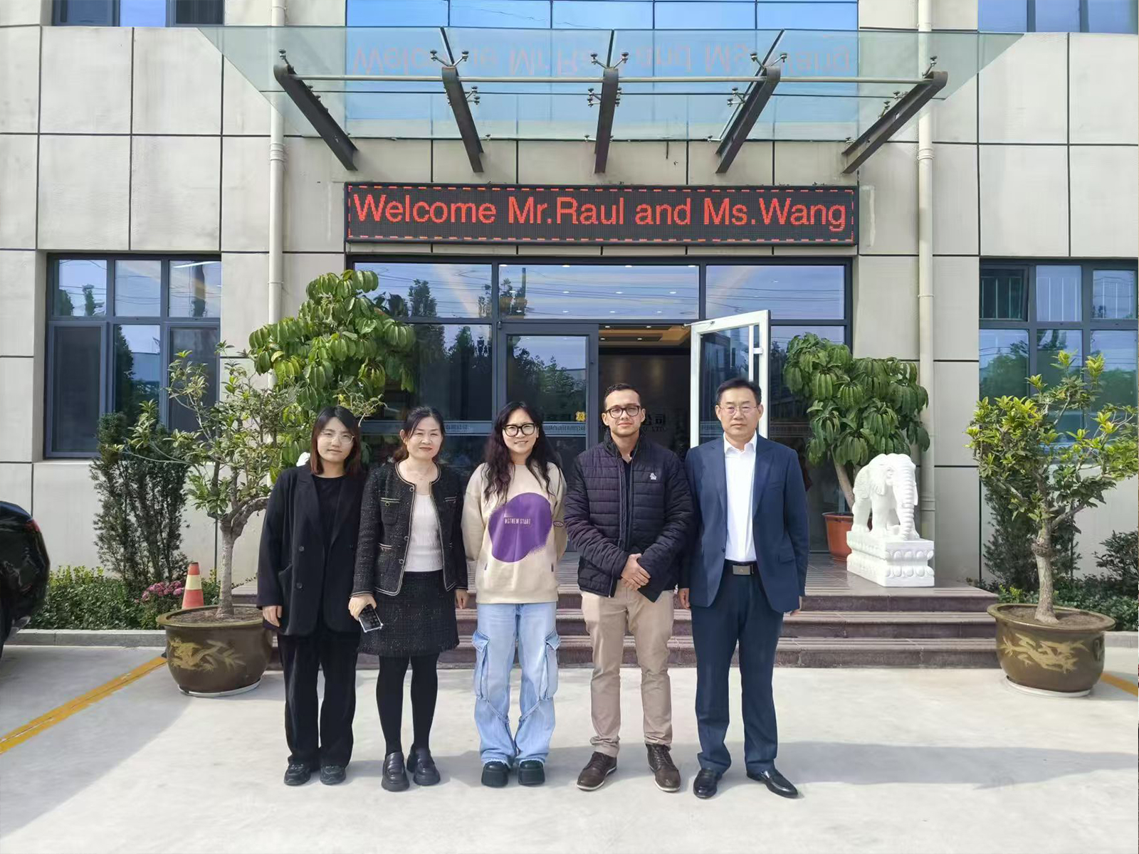Friends from Brazil, welcome to visit LCGK frequency converter factory